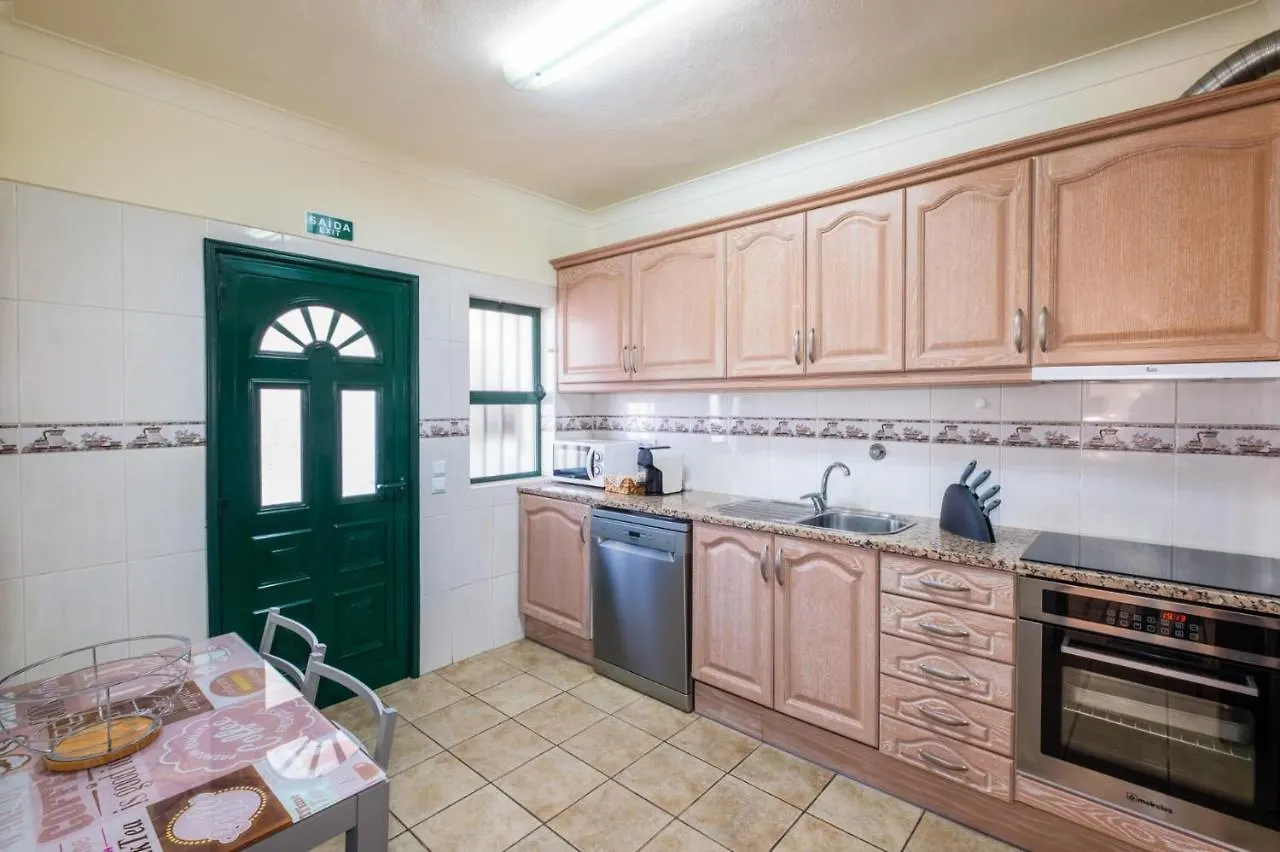 Villa Sequeira - Private Pool - Free Wifi - By Bedzy Albufeira Portugal